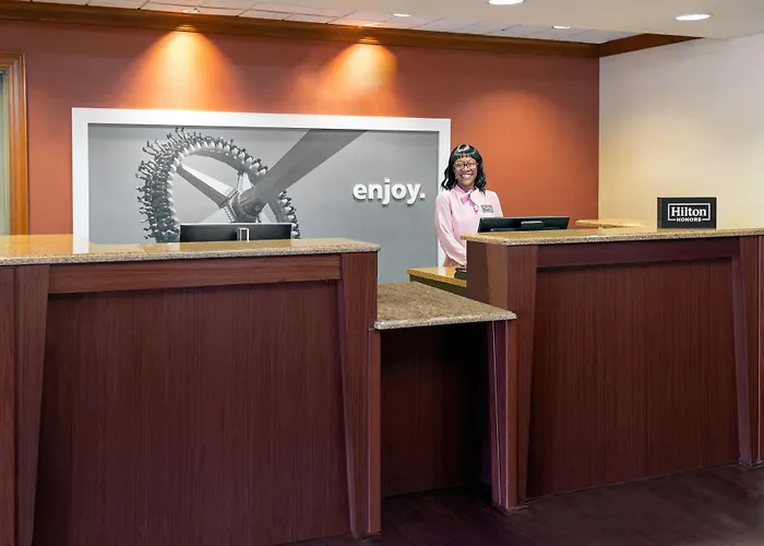 Hampton Inn Springfield South Enfield